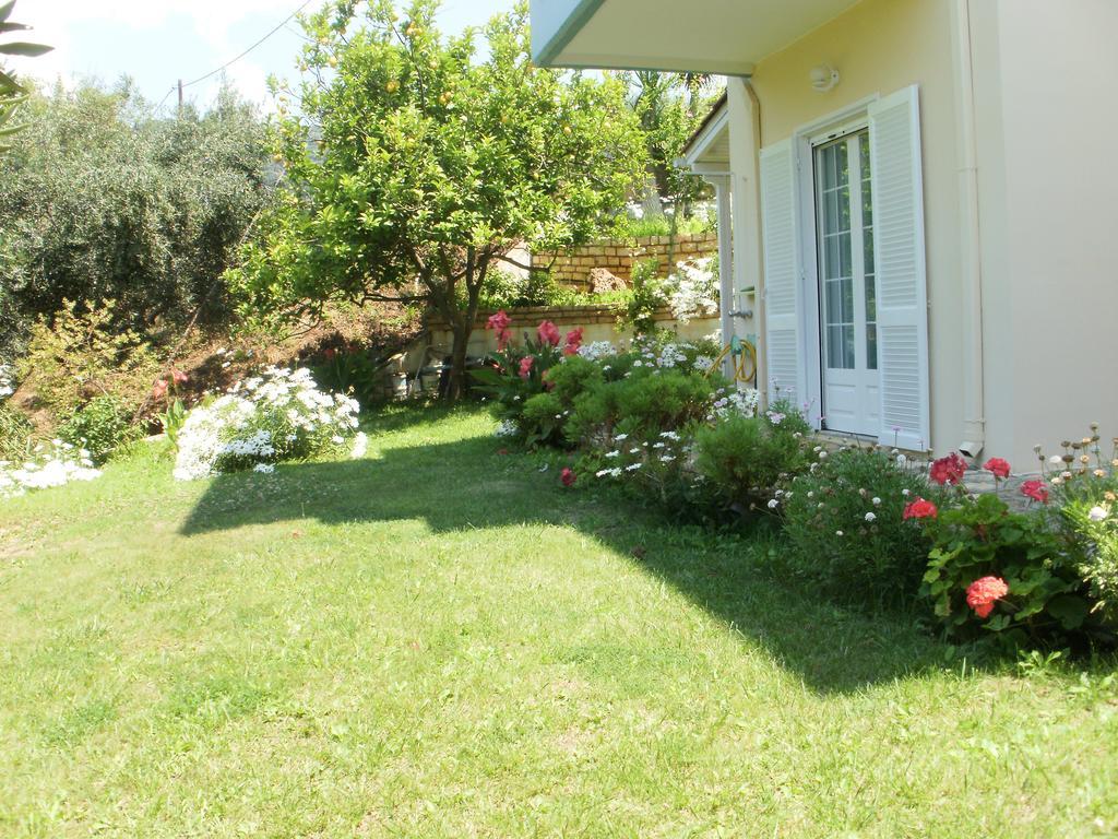 Triantis Apartments Lygia  Pokoj fotografie